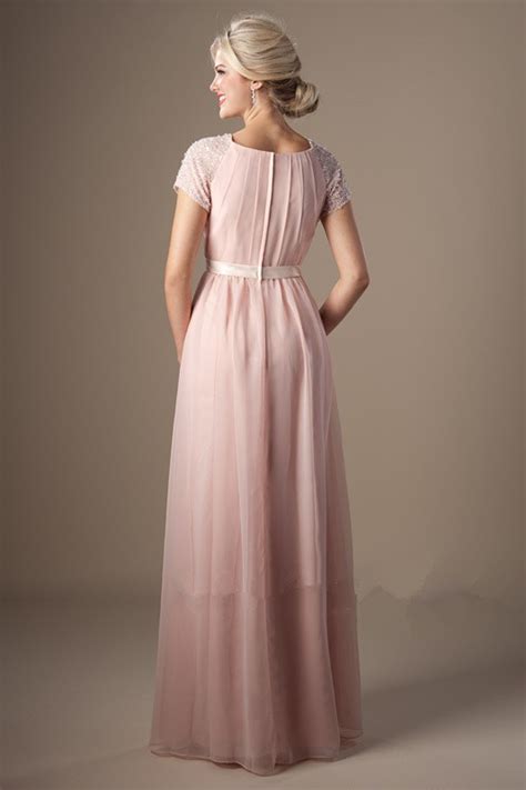 Modest Blush Dress: Elegant & Timeless